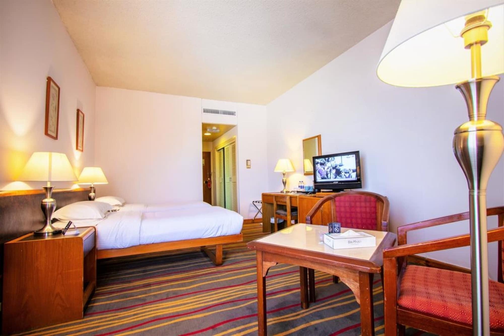Hotel Bm 4*