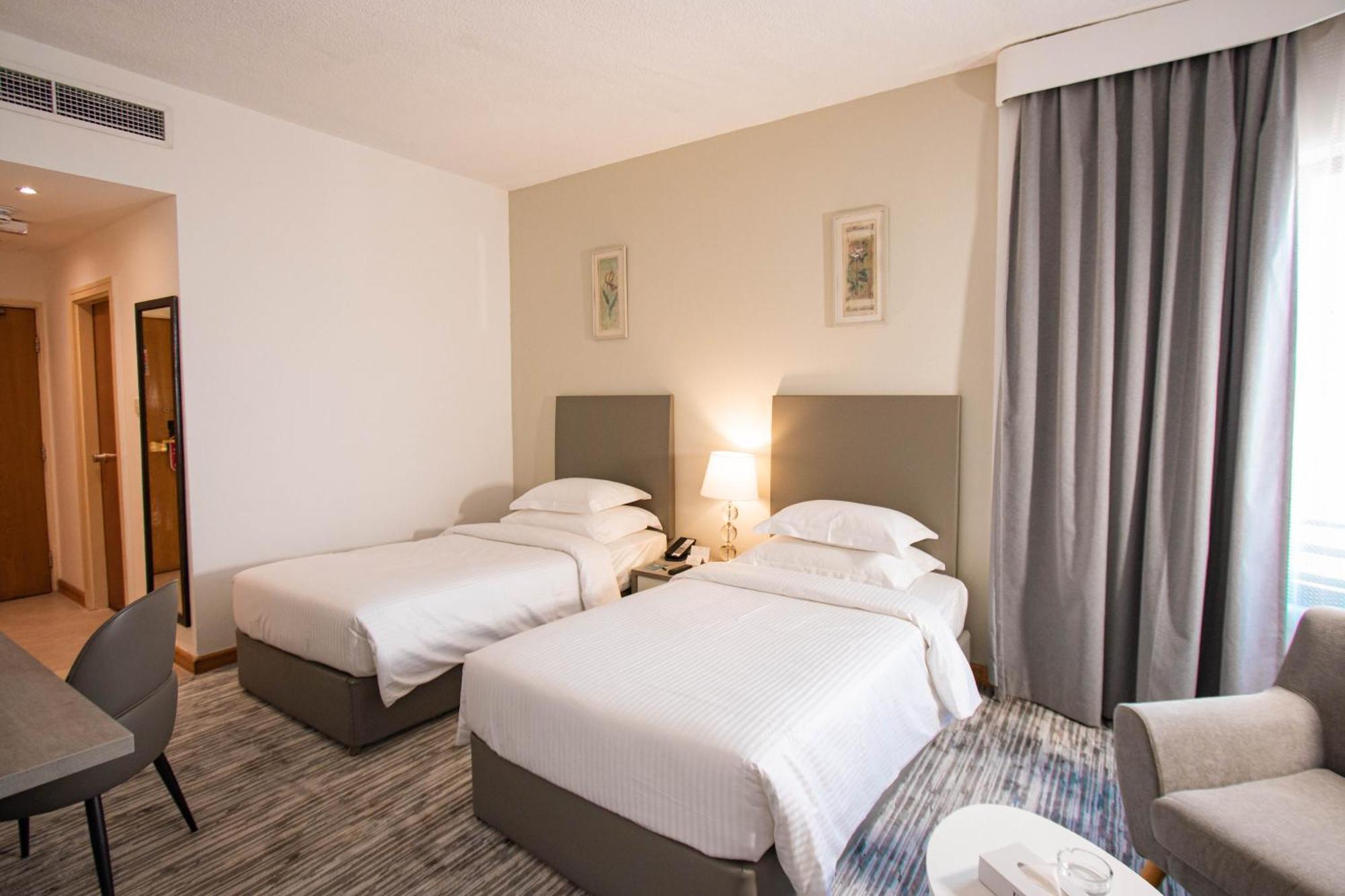 Hotel Bm 4*